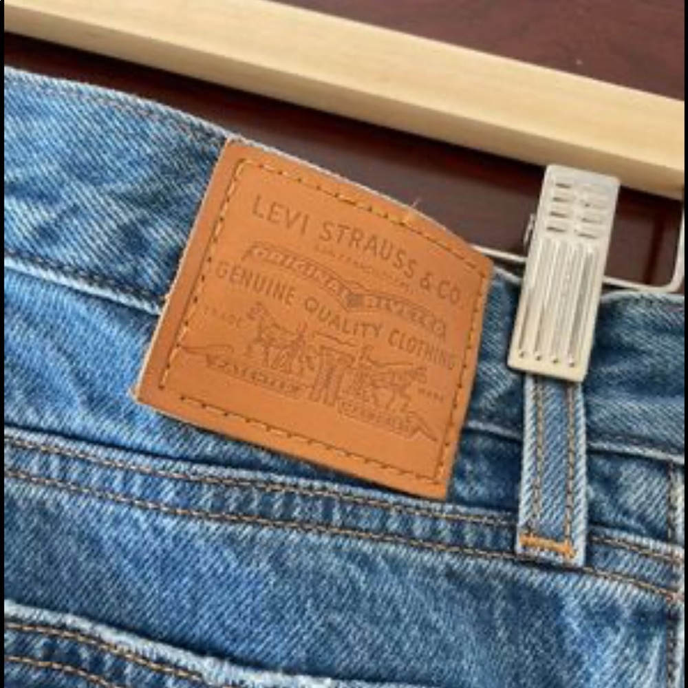 Levi Wedgie size 28